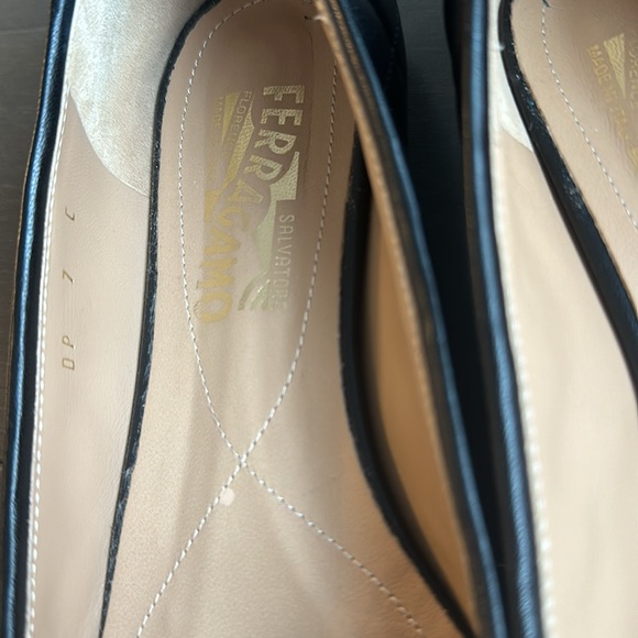 Ferragamo ballet flats in quilted leather - Picture 12 of 13